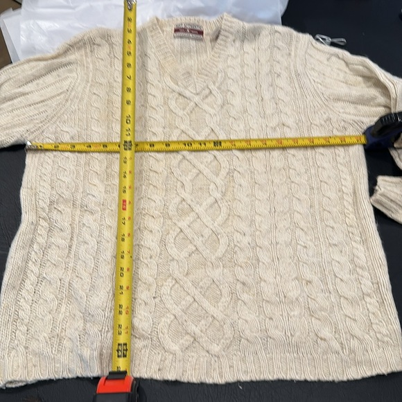 True Mark V-Neck Cable Knit Sweater - Picture 9 of 11